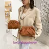 Bottgss Ventss Designer Pouch Сумки на плечо, интернет-магазин Ripple Cloud, мягкая кожа, клецки 2024, новый популярный женский модный сингл с настоящим логотипом