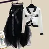 Springsummer Set Womens Korean Fashion Bow tröja Ålder Minska halvkjol Elegant Tvåbit 240315