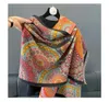 Sciarpe Sciarpa di Moda Donna di Lusso Ricamato 2024 Signore di Inverno Femminile Caldo Versatile Avvolge Bufanda Foulard Poncho da Viaggio