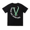 VLONE T-shirt Grande "V" Maglietta da uomo / da donna Coppie Casual Tendenza moda High Street Allentata HIP-HOP Camicia girocollo stampata in cotone 100% TAGLIA USA S-XL 1570