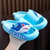HBP icke-varumärkes härlig hajmönster tofflor barn badrum anti-glid tofflor mode strandhaj sandaler barn hus lägenheter skor
