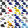 2024 37 Färger Mäns baseballmonterade hattar Klassiska Royal Blue Red Color Angeles "Hip Hop Chicago Sport Full Closed Patched Caps Chapeau Stitch Heart A's Green 150th OC9-02