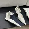 HBP Boğucu yeni stiller zarif bayan ayak bileği kayışı, kadınlar için sivri uçlu kırmızı kama topuklu ayakkabılar