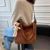 Sacs de soirée Femmes Corduroy Tote Sac à main avec pendentif Solid Satchel Sac Zipper Trendy Hobo Strap Réglable Polyvalent Voyage Shopping