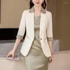 Kvinnors kostymer Kvinnor Beige Patchwork Blazer Khaki Tre kvartärmar Hår Collar Lady Cardigan Plus Size Business Suit Speat Spring Summer