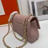 Sacs de créateurs de luxe noir rose pour femmes chaîne en peau de mouton de luxe petit sac carré sac à main en peau de mouton sac à main en cuir de mode sac de luxe