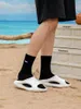 Slippare Summer Sneaker för män tjock plattform Slides Soft Eva Hollow Unisex Sports Sandals Casual Beach Shoes House