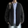 남자 스웨터 가을 Jacquard v-Neck 컬러 블록 카디건 일본 청소년 느슨한 캐주얼 하이 스트리트 스웨터 재킷 남성 옷