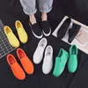 HBP Non-Brand Simple Design China Großhandel Candy Color Slip-on-Sneaker, trendige Segeltuchschuhe