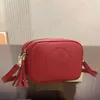 Luxurys Tassel Soho Disco Designer Bag kamera axelväska handväska kvinnors koppling vita läder dhgate väska grossist mens tote handväska resor crossbody väskor