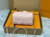 Top novo couro rosa padrão em relevo bolsa feminina redonda bolsa crossbody saco de ombro único travesseiro saco m46518