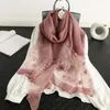 Шарфы 2024, роскошный шелковый шарф для женщин, весенне-осенний подарок маме, модный стиль, тонкий длинный вышитый шарф