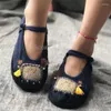 Casual Shoes Kncokar 2024 Embroider Flats Women Cotton Tyg Mixed Colors Buckle Strap Round Toe Handgjorda damer