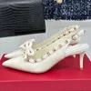 sandali con tacco alto da donna in vera pelle designer di passerella stile sexy rivetti e decorazioni con fiocco estate nuovo arrivo scarpe con tacco alto slingback femminile