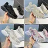 B-East Tasarımcı Sneakers Marka Sıradan Ayakkabı Düşük Erkekler Moda Eğitmeni Moda Platformu Sneaker Kalite Sıradan Tenis Çalışma B3V27 Ayakkabı Koşuyor