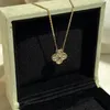 Женское мини-колье клеверное ожерелье с одним цветком, полное бриллиантовое ожерелье, высококачественное ожерелье из нержавеющей стали с подвеской, подарок на день рождения, дизайнерское ожерелье, ювелирные изделия