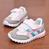 Vier seizoenen kindersneakers kinderschoenen zachte zool antislip casual student hardloopmode ademende babyschoen 240313