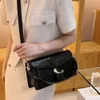 Pas cher en gros liquidation limitée 50% de réduction sac à main à la mode motif crocodile un sac à bandoulière fille populaire à la mode petit carré sacs à main en cuir véritable