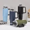 40OZ Stro-isolatiebeker met handvat Draagbare auto Roestvrijstalen koffie-waterfles Grote capaciteit Reizen BPA-vrije thermische mok 240311