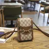 2024 Nuova borsa da donna con gli stessi titoli della borsa con fibbia vecchio fiore per telefono, vendita con sconto del 60% nel negozio online