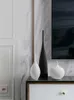Vase Zen d'art minimaliste fait à la main, décoration en céramique, modèle de salon, décoration de la maison, Vase d'art noir et blanc, dessin à la main 240306