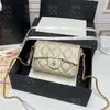 2024 Torba na ramię CC Designer Flap Mini Cross Body Caviar skórzany złoty łańcuch Pasek Kobiety Fashion Klasyczne torebki Małe torebkę f qkop