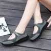 女性のためのカジュアルシューズ通気性加硫スーパーライトスニーカーフラット35-42 Zapatos de Mujer