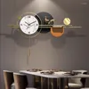 壁の時計ミニマリズムノルディック時計吊り下げ豪華なホームライトファッションアイアンアートリロイJARED DECORATIVO ROOM DECORATION