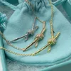 디자이너 Tiffay and Co S925 Sterling Silver Gu Ailing Rose Gold Knot Necklace Cross Knot Twist 디자인 다이아몬드 펜던트