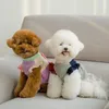 Vêtements de chien printemps et automne de petite couleur de contraste de couleur jupe chat bipèds en peluche en peluche