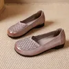 Freizeitschuhe Handgenähte flache Mutter 2024 Frühherbststil Hohler runder Kopf Transparenter Boden Slip-On Damen