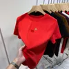Модная мужская футболка Женская футболка Металлическая пуговица с вышивкой Роскошная дизайнерская футболка Мужская уличная дизайнерская футболка с коротким рукавом для отдыха