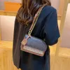 Déstockage d'usine Nouveau sac à main de designer chaud Nouveau Kaikai Revoing Porte Sac pour femme Modèle Carré Épaule de poche Moyen Ancien Xiangbule