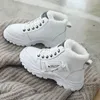 Fietsschoenen Dames Winter Snowboots Mode Stijl High-top Casual Vrouw Waterdicht Warm Vrouwelijk Hoge kwaliteit Wit Zwart