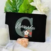 Bolsas de cosméticos personalizadas con nombre para mujer, estuche de maquillaje con inicial Floral verde, organizador con cremallera, almacenamiento femenino