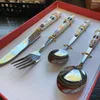 Ensembles de vaisselle Couteau à steak créatif à pois de style européen et ensemble de couverts de fourchette pour la vaisselle portable à la maison comme cadeau aux amis