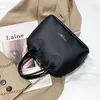 Väska kvinnor skal axelväskor lyxdesigner damer handväskor stor kapacitet crossbody vintage pu läder totes handväska