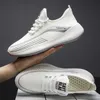 HBP Non-Brand New summer version Breathable Wear resistant sole Men Bandage Running shoes with soft soles No-slip Men Sneakers