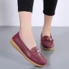 BOTAS 2021 Novos sapatos de couro genuíno Mulher deslize em mulheres apartamentos mocassins Momanes femininos Sapro de outono da primavera Mãe Big Size 3544