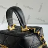 CC Bolsas Marca de lujo Diseñador de damas Vanity Crossbody Hombro con hardware de metal GoldSilver Matelasse Cadena Bolsos Caviar Cuero C Uica