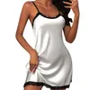 Vêtements de nuit pour femmes Femmes Chemise de nuit Sexy Spaghetti Sangle Dentelle Patchwork Solide Satin Robe de nuit Robe de soie Sling Chemise de nuit Nuisettes