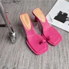 Kadın Moda HBP Ayakkabı Brea Olmayan Tasarımcı Talonlar Topuklar Kare Ayak Tepe Sandalet Yaz Yumuşak PVC Slides Terlik Kadınlar İçin