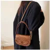 fine versione coreana della nuova borsa ascellare piccante per ragazza a tracolla con uno sconto del 60% nel negozio online