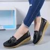 Casual Shoes 2024 Kvinnor Flats Ballet Backe ut läder som andas Mockasins Båtballerina damer