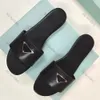 Женские дизайнеры тапочки сандалии плоские шлепанцы шлепанцы летние подлинные треугольные