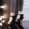 Sandálias palavra francesa com stiletto 2024 verão arco festa vestido de salto alto moda lantejoulas sapatos de casamento