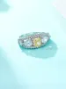 Bagues de cluster Desire Light Luxury Yellow Diamond 925 Bague en argent sertie de style polyvalent et simple à haute teneur en carbone quotidien