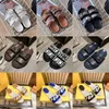 Pantofole di marca F firmati sandali baguette di lusso scarpe da donna da uomo cuscini comode pantofole da spiaggia con scivolo alla moda estiva in tela colorata in pelle