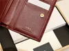 Étui à cartes noir en cuir matelassé Chevron de luxe de styliste 7203, petit portefeuille à trois volets en cuir rouge