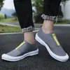 HBP Non-Brand Latest Factory Price Classic Fashion Men Casual Shoes Breathable Sports Shoes for Men